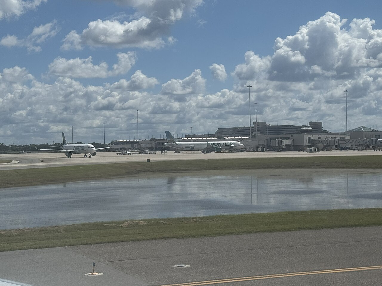aircraft at Orlando International Airport